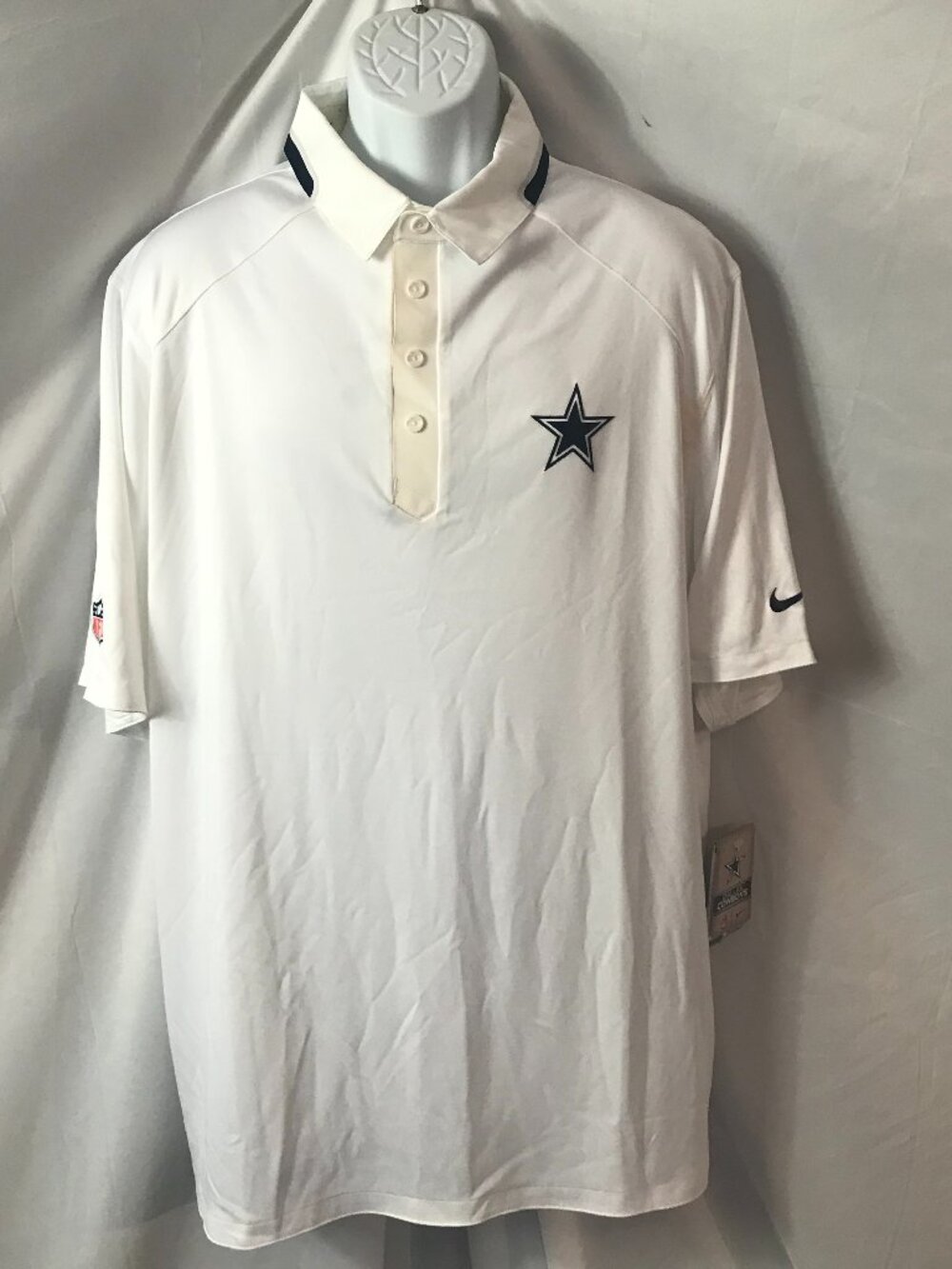 Nike Dallas Cowboys NFL Activewear Athletic Sport Cut Polo Shirt